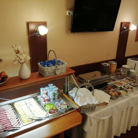 Hotel San Holic ภายนอก รูปภาพ